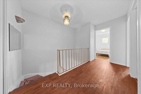 Photo 22 at 14 - 21 Midland Crescent, Nepean (Arlington Woods), Ottawa