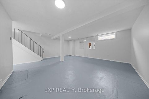 Photo 34 at 14 - 21 Midland Crescent, Nepean (Arlington Woods), Ottawa