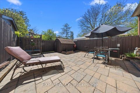 Photo 39 at 14 - 21 Midland Crescent, Nepean (Arlington Woods), Ottawa