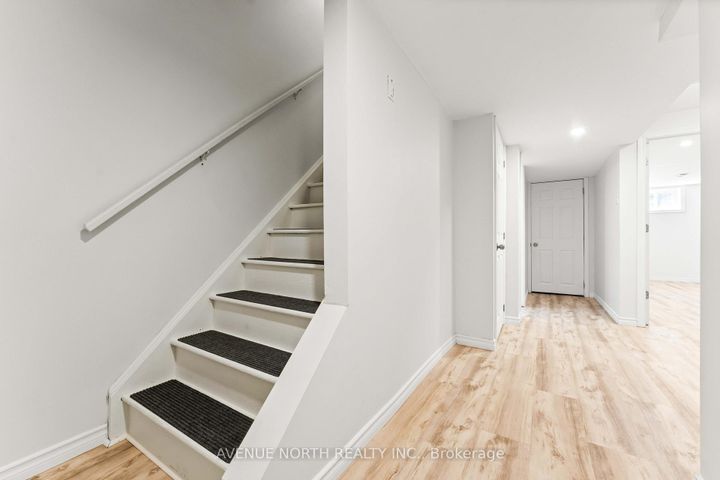 Photo 28 at 402 Ashbourne Crescent, Nepean (Stonebridge), Ottawa