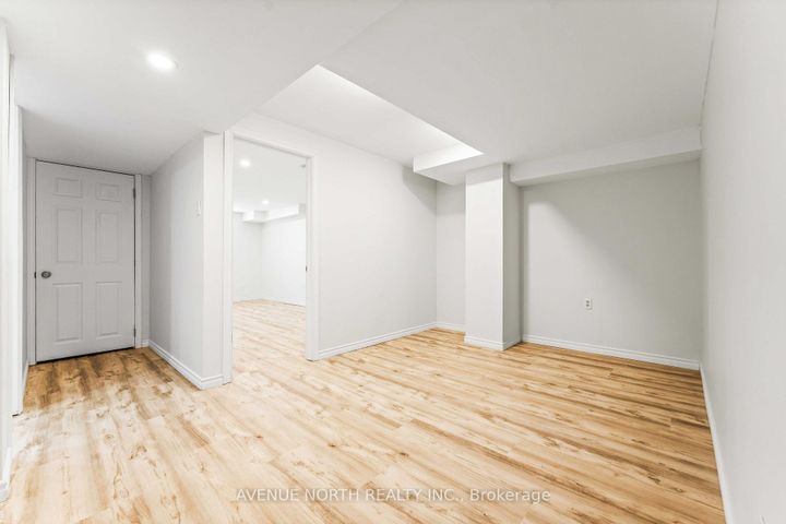 Photo 30 at 402 Ashbourne Crescent, Nepean (Stonebridge), Ottawa
