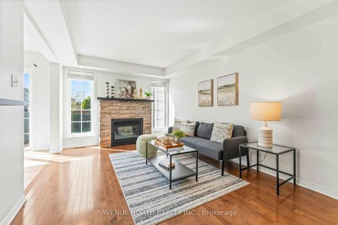 Photo 6 at 402 Ashbourne Crescent, Nepean (Stonebridge), Ottawa