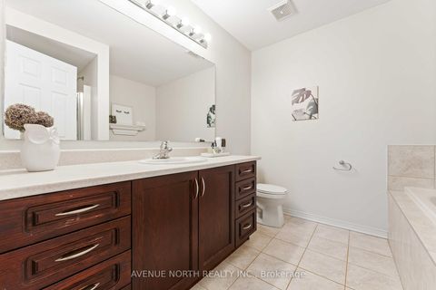 Photo 19 at 402 Ashbourne Crescent, Nepean (Stonebridge), Ottawa