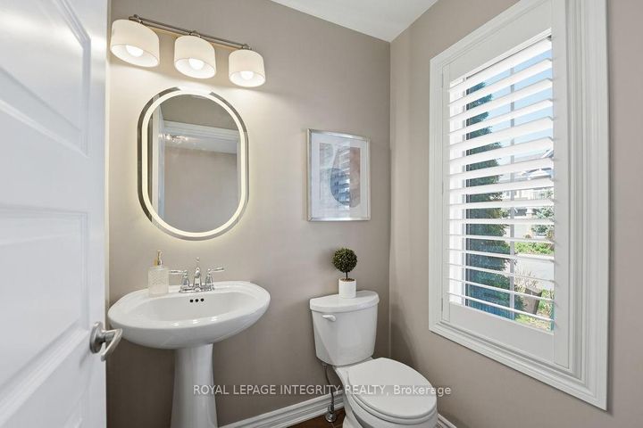 Photo 7 at 24 PONDHAWK Way, Nepean (Half Moon Bay), Ottawa