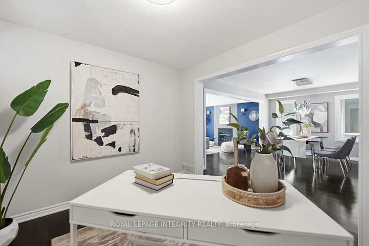 Photo 16 at 24 PONDHAWK Way, Nepean (Half Moon Bay), Ottawa