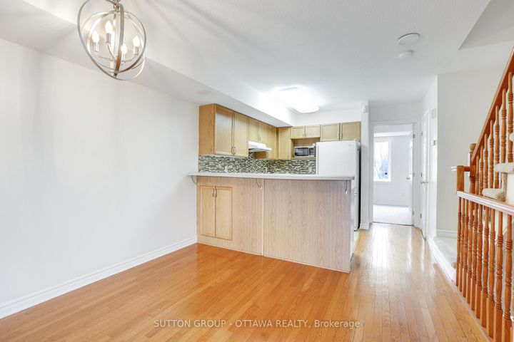 Photo 4 at 115 Tall Pines Private, Nepean (Leslie Park), Ottawa