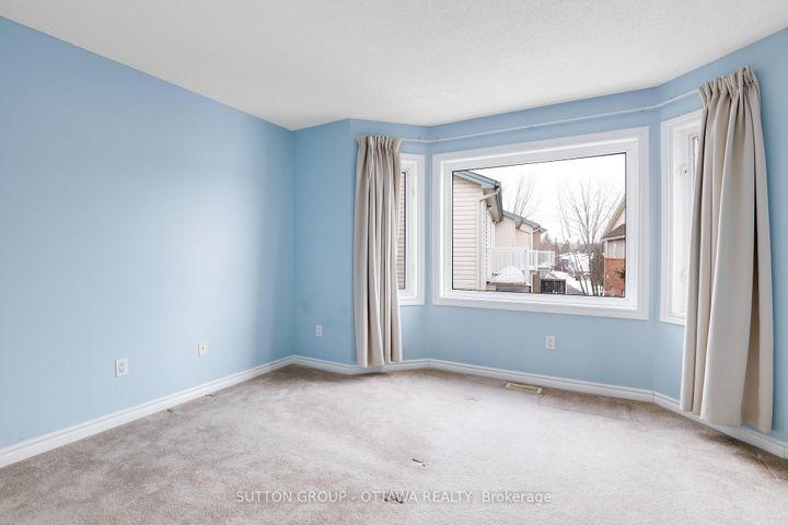 Photo 30 at 115 Tall Pines Private, Nepean (Leslie Park), Ottawa