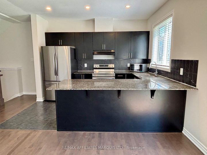 Photo 6 at 526 Sturnidae Street, Nepean (Half Moon Bay), Ottawa