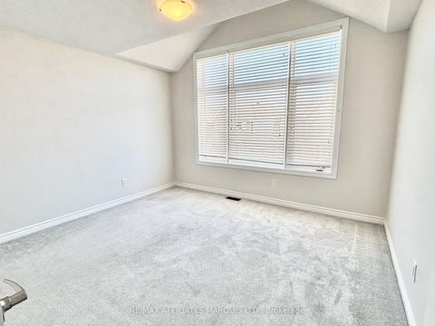 Photo 25 at 526 Sturnidae Street, Nepean (Half Moon Bay), Ottawa