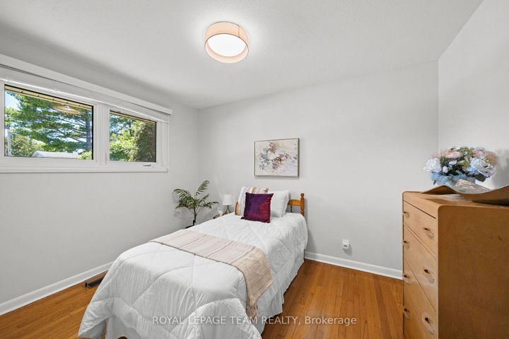 Photo 21 at 1131 Deer Park Road, Nepean (City View/Skyline/Fisher Heights/Parkwood Hills), Ottawa