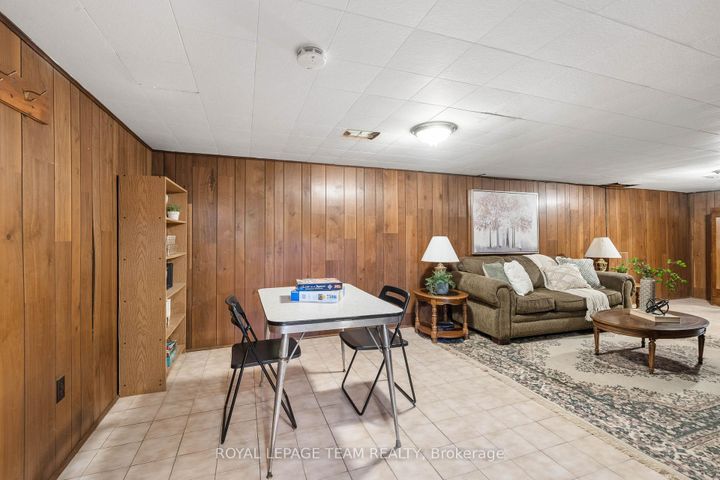 Photo 29 at 1131 Deer Park Road, Nepean (City View/Skyline/Fisher Heights/Parkwood Hills), Ottawa
