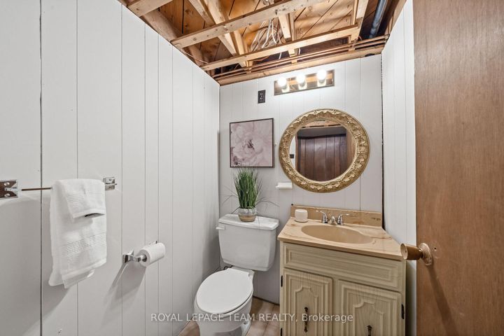 Photo 33 at 1131 Deer Park Road, Nepean (City View/Skyline/Fisher Heights/Parkwood Hills), Ottawa