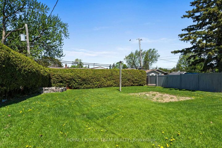 Photo 40 at 1131 Deer Park Road, Nepean (City View/Skyline/Fisher Heights/Parkwood Hills), Ottawa