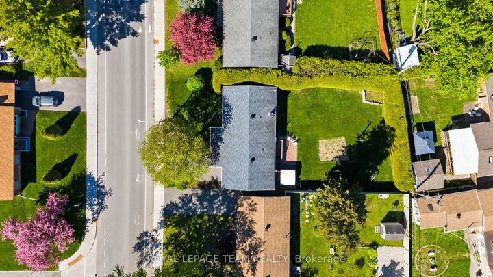 Photo 41 at 1131 Deer Park Road, Nepean (City View/Skyline/Fisher Heights/Parkwood Hills), Ottawa