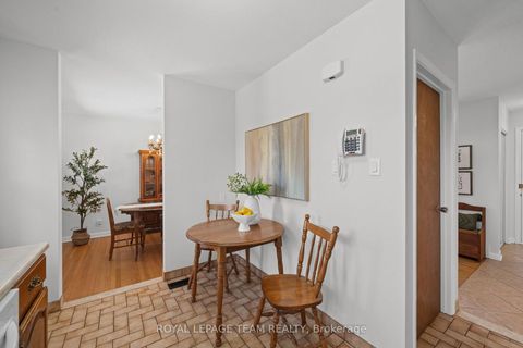 Photo 15 at 1131 Deer Park Road, Nepean (City View/Skyline/Fisher Heights/Parkwood Hills), Ottawa