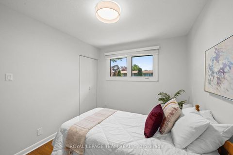Photo 22 at 1131 Deer Park Road, Nepean (City View/Skyline/Fisher Heights/Parkwood Hills), Ottawa