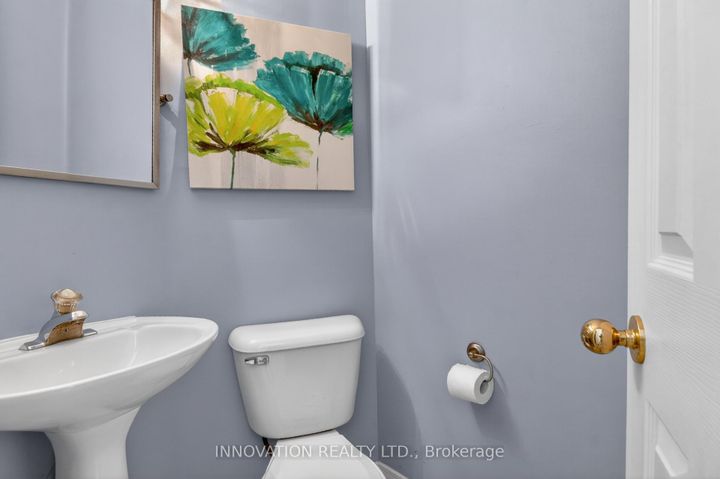 Photo 13 at 234 Mountshannon Drive, Nepean (Longfields), Ottawa