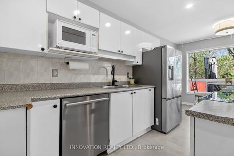 Photo 9 at 234 Mountshannon Drive, Nepean (Longfields), Ottawa