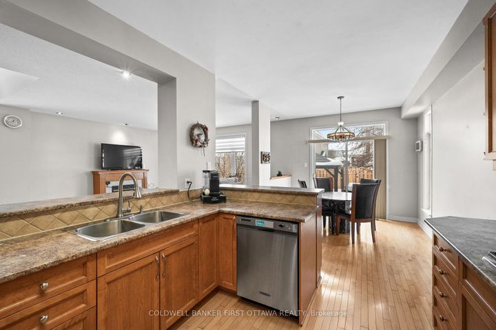 Photo 9 at 6A ROSETTA Avenue, Nepean (Barrhaven East), Ottawa