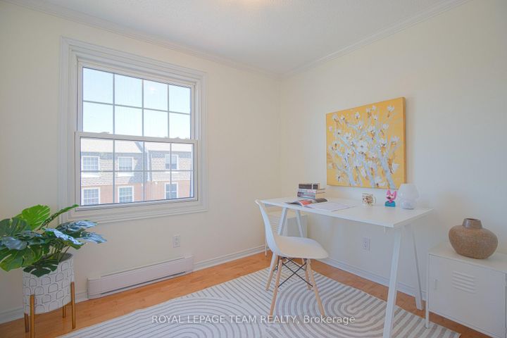 Photo 19 at 8 Moorside Private, Nepean (Carleton Heights), Ottawa