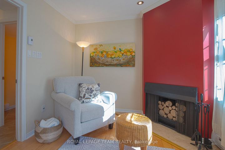 Photo 23 at 8 Moorside Private, Nepean (Carleton Heights), Ottawa
