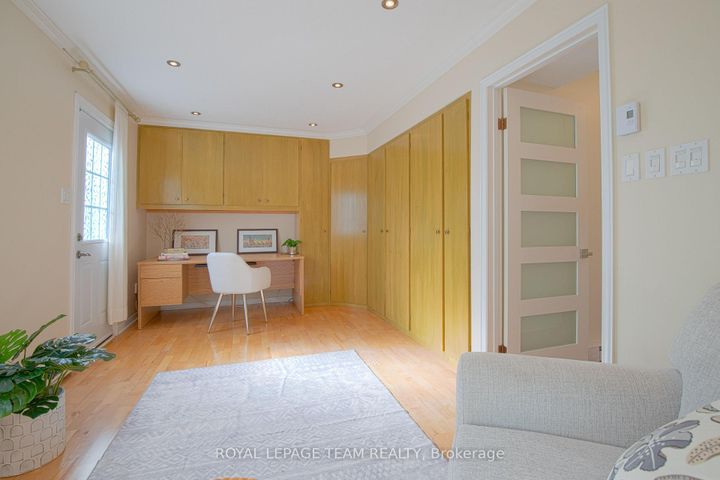 Photo 24 at 8 Moorside Private, Nepean (Carleton Heights), Ottawa