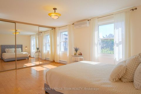 Photo 14 at 8 Moorside Private, Nepean (Carleton Heights), Ottawa