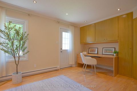 Photo 22 at 8 Moorside Private, Nepean (Carleton Heights), Ottawa