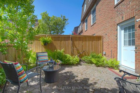 Photo 29 at 8 Moorside Private, Nepean (Carleton Heights), Ottawa