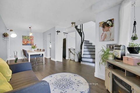 Photo 2 at 166 Beatrice Drive, Nepean (Longfields), Ottawa