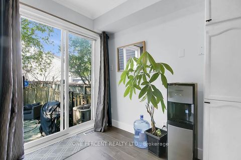 Photo 10 at 166 Beatrice Drive, Nepean (Longfields), Ottawa