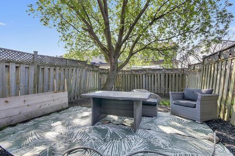 Photo 20 at 166 Beatrice Drive, Nepean (Longfields), Ottawa