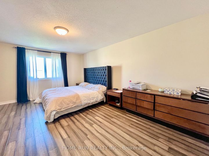 Photo 14 at 217 Deerfox Drive, Nepean (Longfields), Ottawa