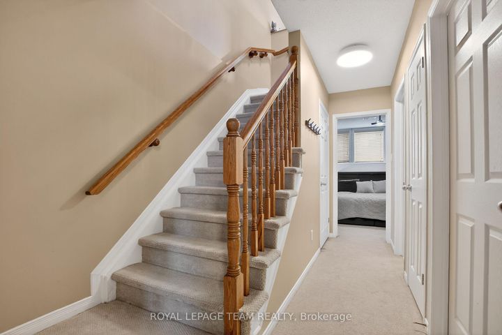 Photo 19 at 255 Deercroft Avenue, Nepean (Longfields), Ottawa