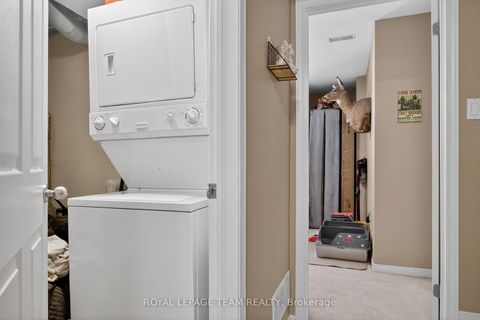 Photo 18 at 255 Deercroft Avenue, Nepean (Longfields), Ottawa