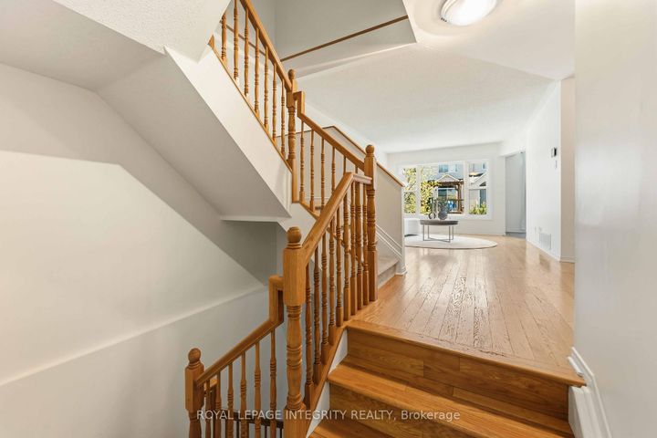 Photo 3 at 13 Southpointe Avenue, Nepean (Longfields), Ottawa