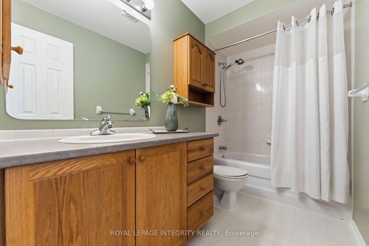 Photo 17 at 13 Southpointe Avenue, Nepean (Longfields), Ottawa