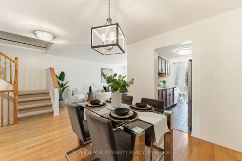 Photo 7 at 13 Southpointe Avenue, Nepean (Longfields), Ottawa