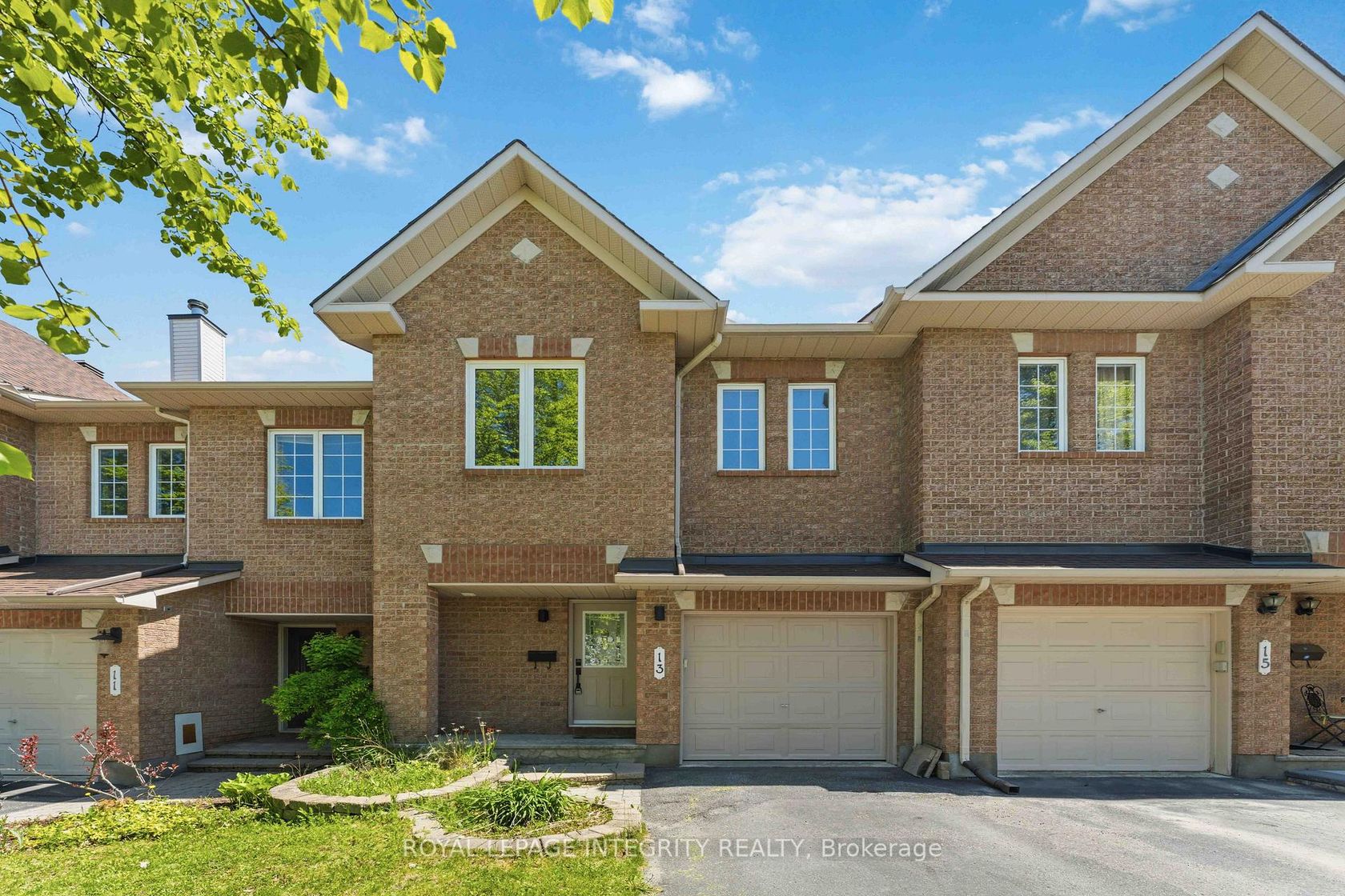 13 Southpointe Avenue, Nepean (Longfields), Ottawa 