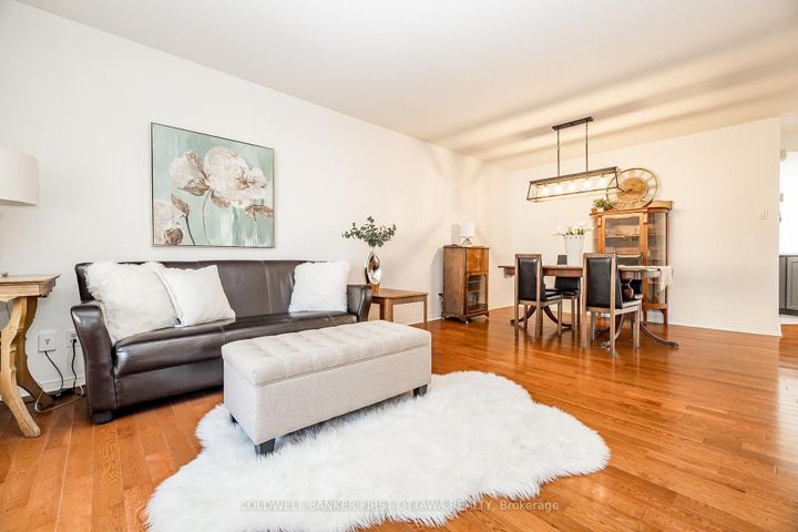 Photo 4 at 14 VISTAPOINTE Drive, Nepean (Barrhaven East), Ottawa