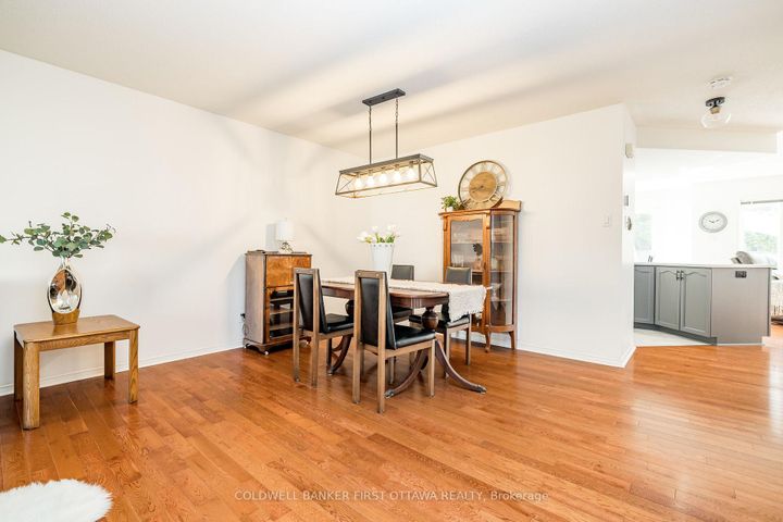 Photo 5 at 14 VISTAPOINTE Drive, Nepean (Barrhaven East), Ottawa