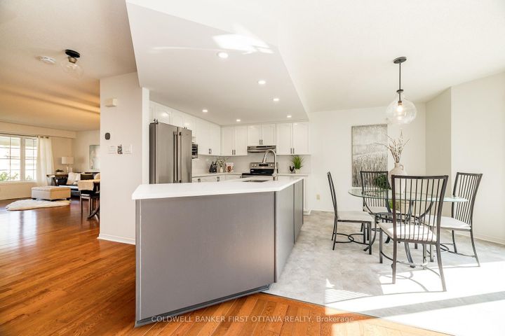 Photo 8 at 14 VISTAPOINTE Drive, Nepean (Barrhaven East), Ottawa