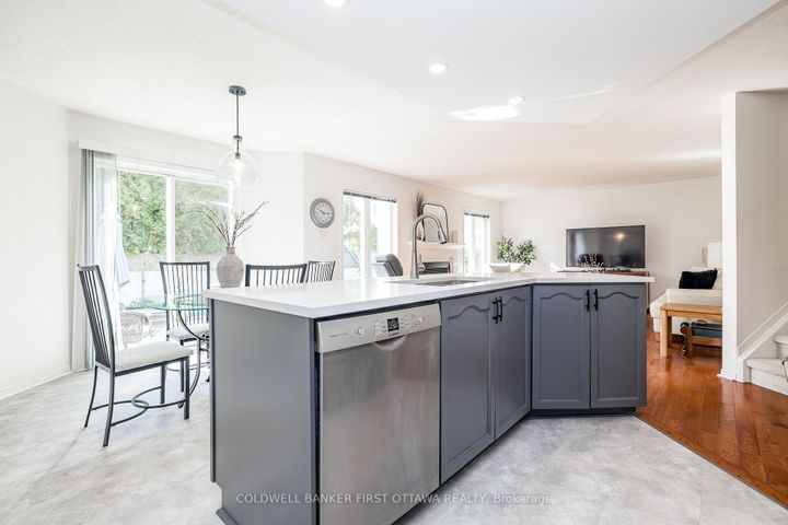 Photo 12 at 14 VISTAPOINTE Drive, Nepean (Barrhaven East), Ottawa