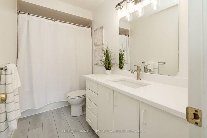 Photo 29 at 14 VISTAPOINTE Drive, Nepean (Barrhaven East), Ottawa