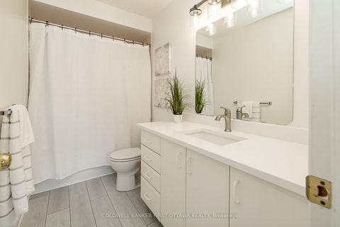 Photo 29 at 14 VISTAPOINTE Drive, Nepean (Barrhaven East), Ottawa