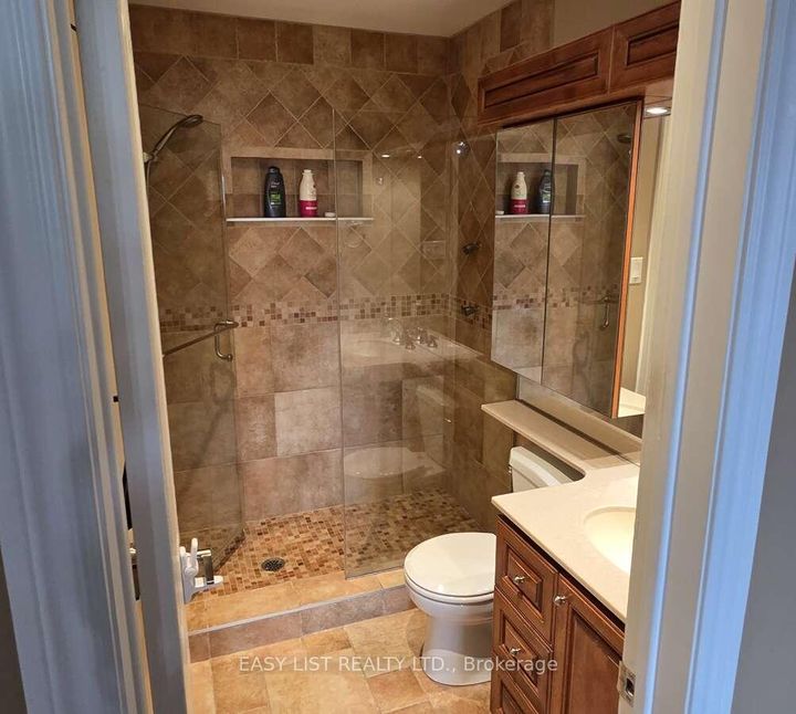 Photo 10 at 35 Ivylea Street, Nepean (Craig Henry/Woodvale), Ottawa