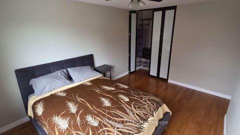 Photo 12 at 35 Ivylea Street, Nepean (Craig Henry/Woodvale), Ottawa