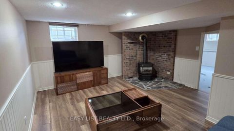 Photo 17 at 35 Ivylea Street, Nepean (Craig Henry/Woodvale), Ottawa