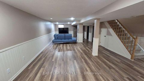 Photo 18 at 35 Ivylea Street, Nepean (Craig Henry/Woodvale), Ottawa