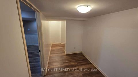 Photo 24 at 35 Ivylea Street, Nepean (Craig Henry/Woodvale), Ottawa